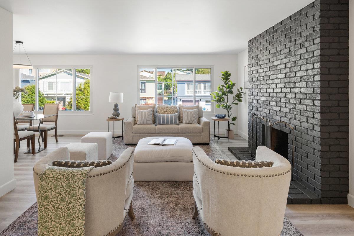 15 Eastridge Circle