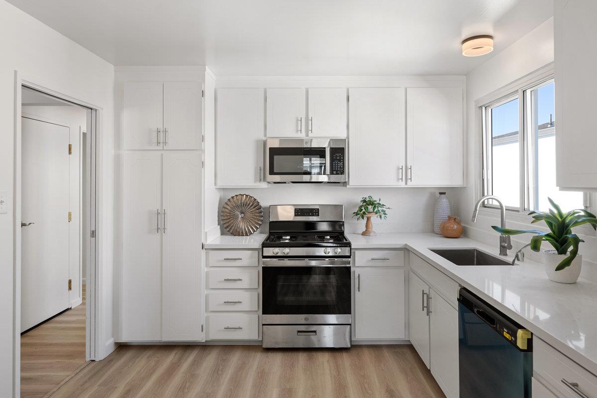 15 Eastridge Circle