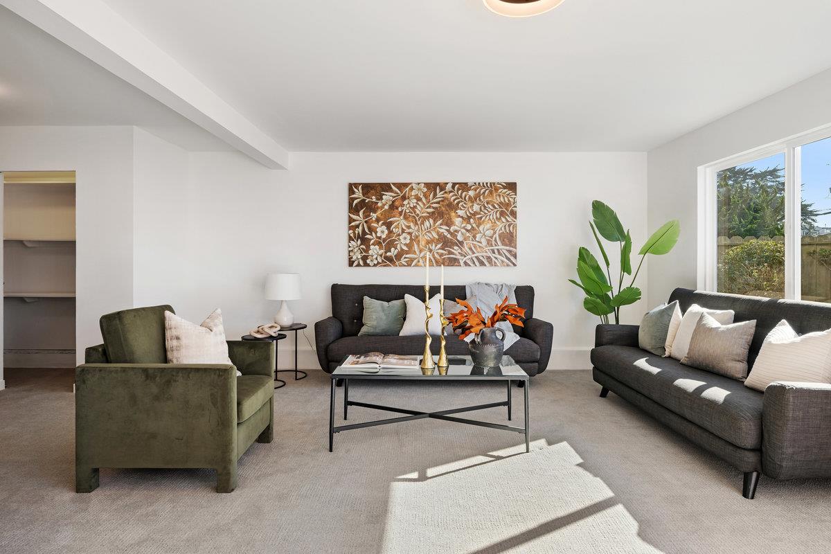 15 Eastridge Circle