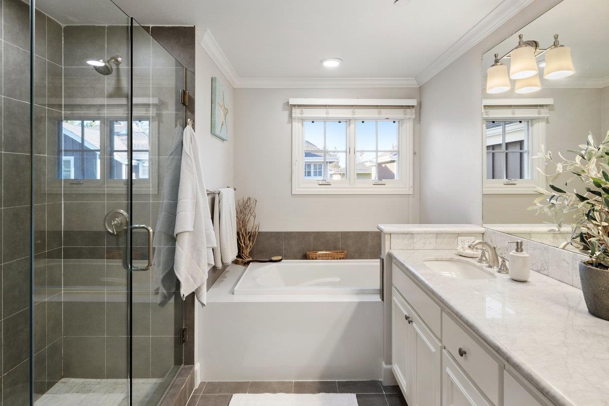 1587 Kentfield Avenue