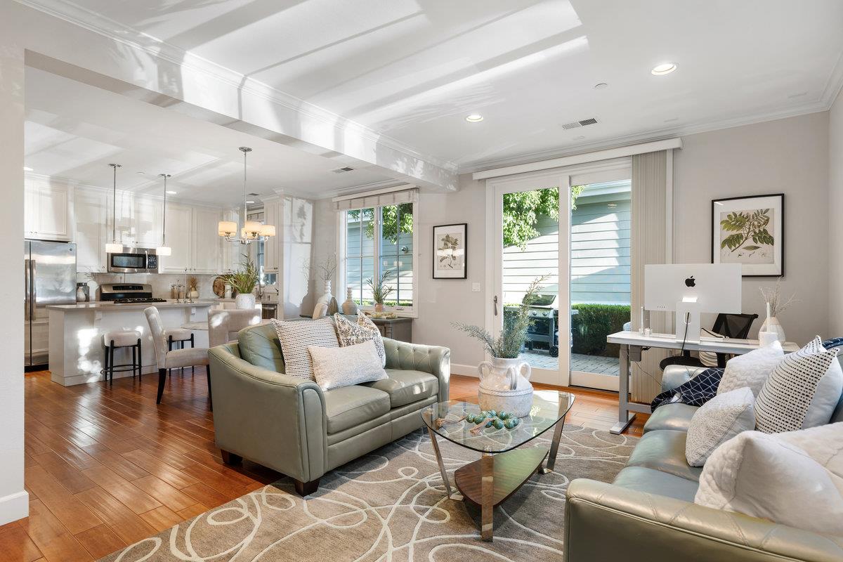 1587 Kentfield Avenue