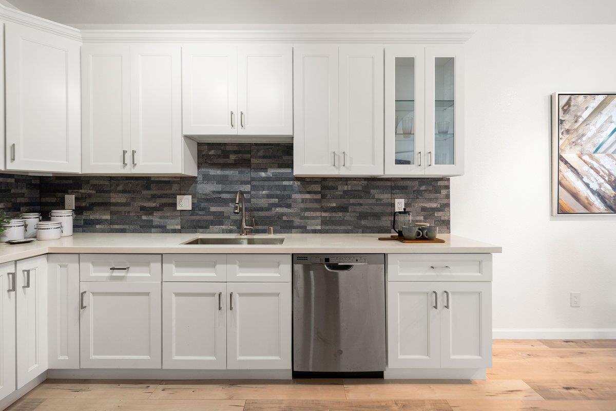 453 Cork Harbour Circle E