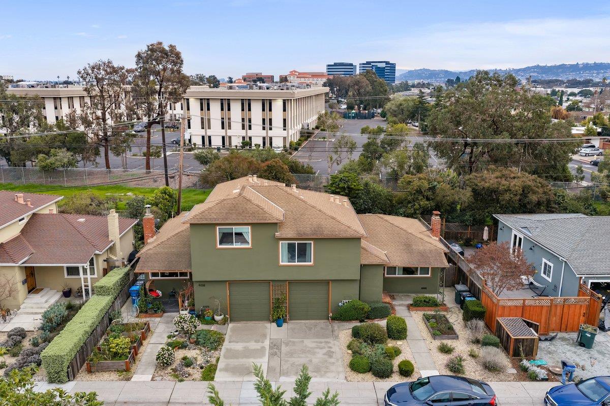 906-908 Haddon Drive