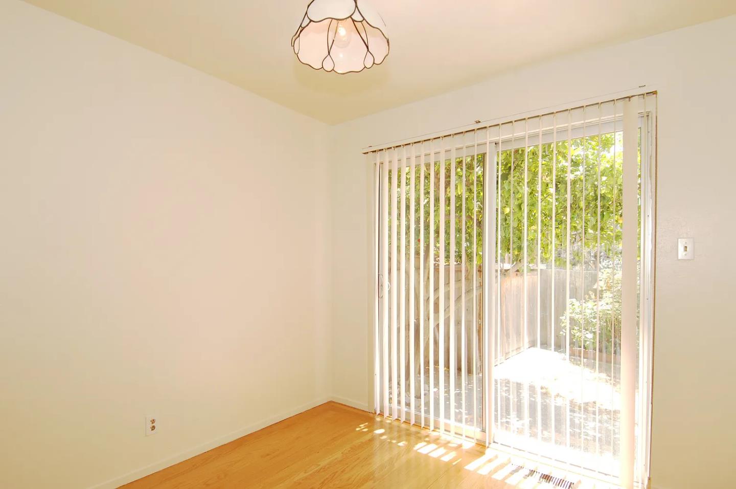 906-908 Haddon Drive