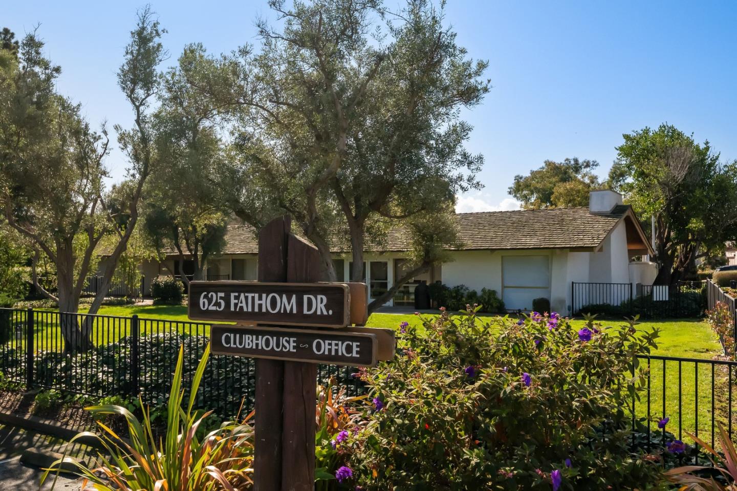 707 Fathom Drive 208