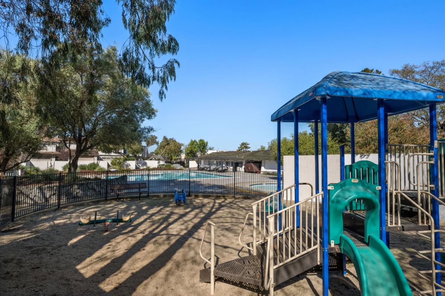 707 Fathom Drive 208