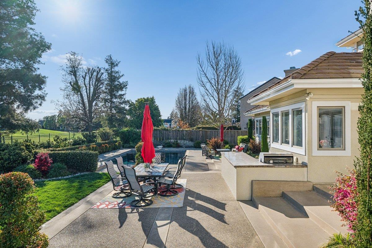 3756 Gleneagles Drive