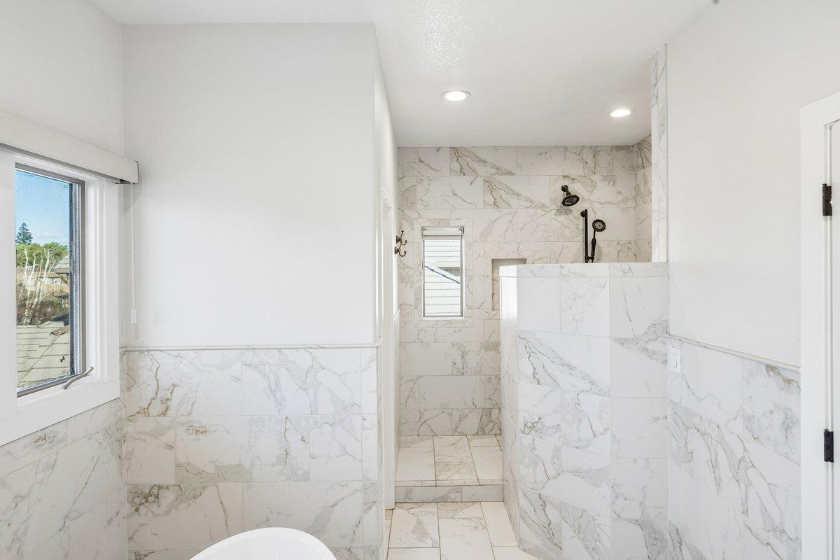 3756 Gleneagles Drive