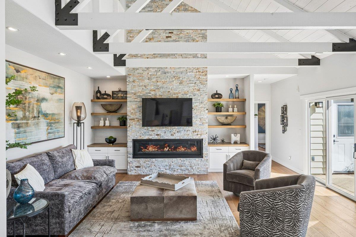 3756 Gleneagles Drive