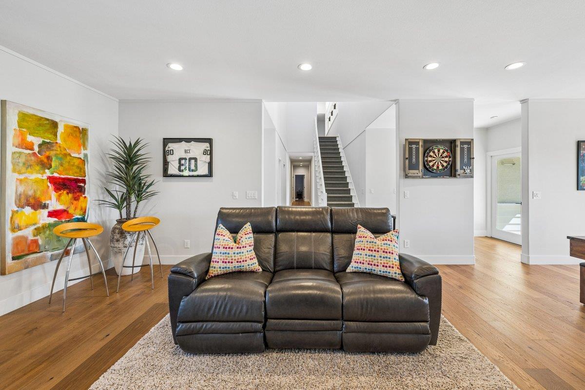 3756 Gleneagles Drive