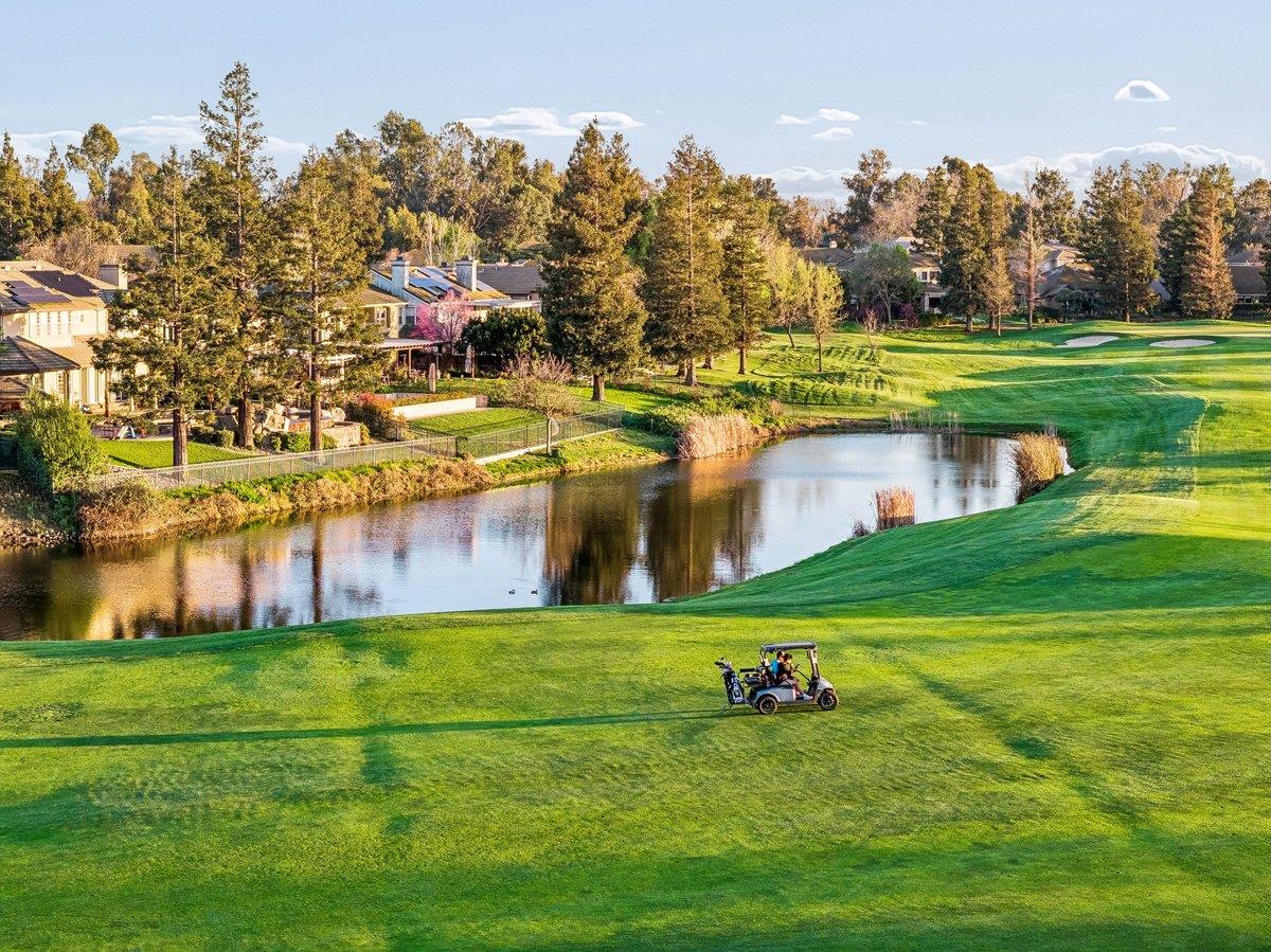 3756 Gleneagles Drive