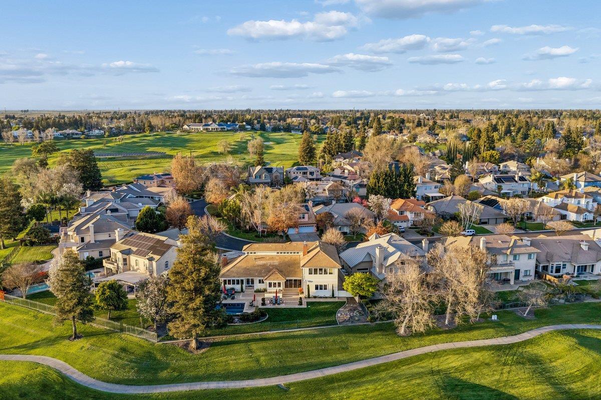 3756 Gleneagles Drive