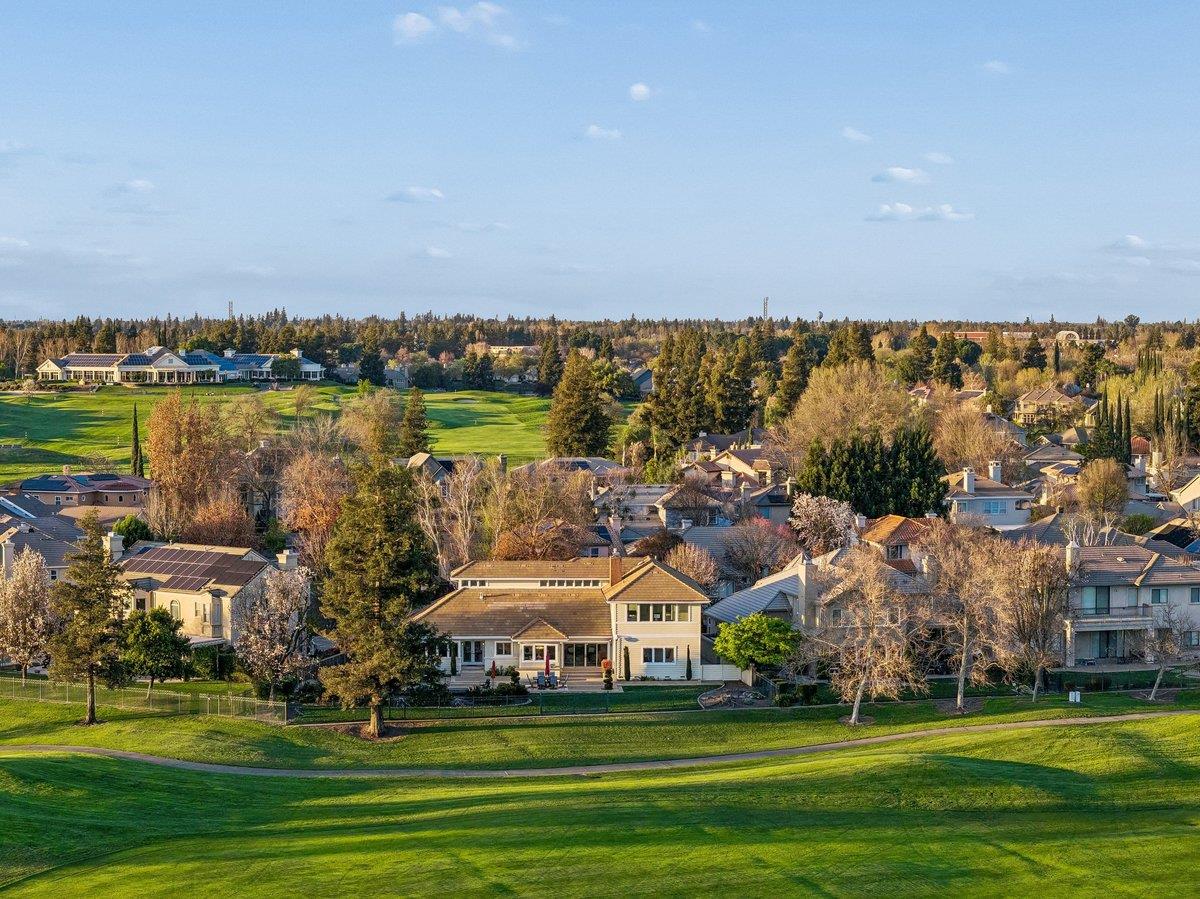 3756 Gleneagles Drive