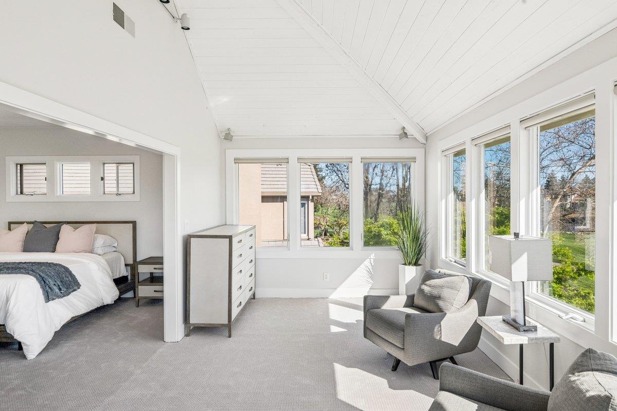 3756 Gleneagles Drive