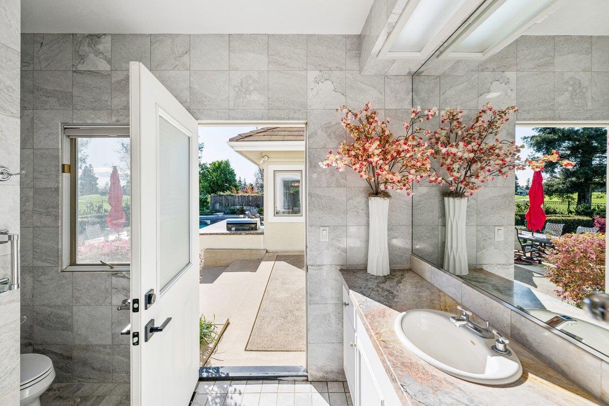 3756 Gleneagles Drive