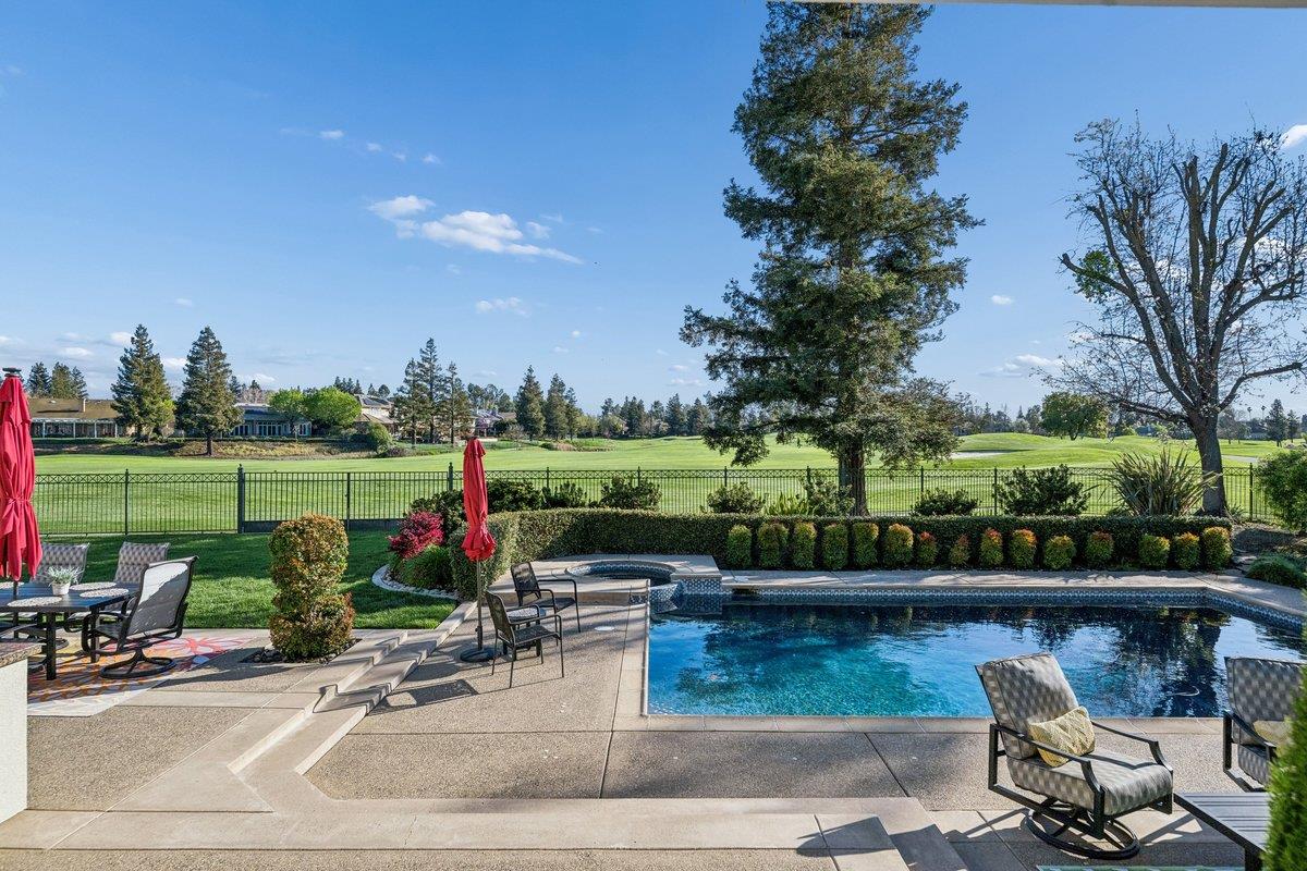 3756 Gleneagles Drive