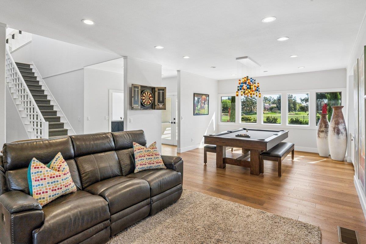 3756 Gleneagles Drive