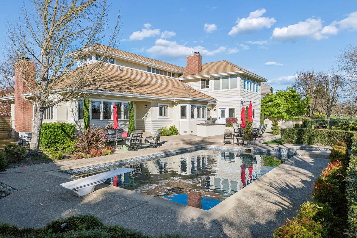 3756 Gleneagles Drive