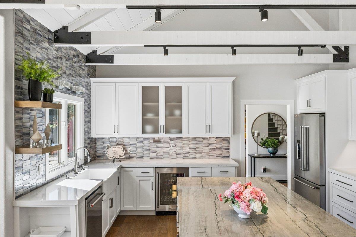 3756 Gleneagles Drive