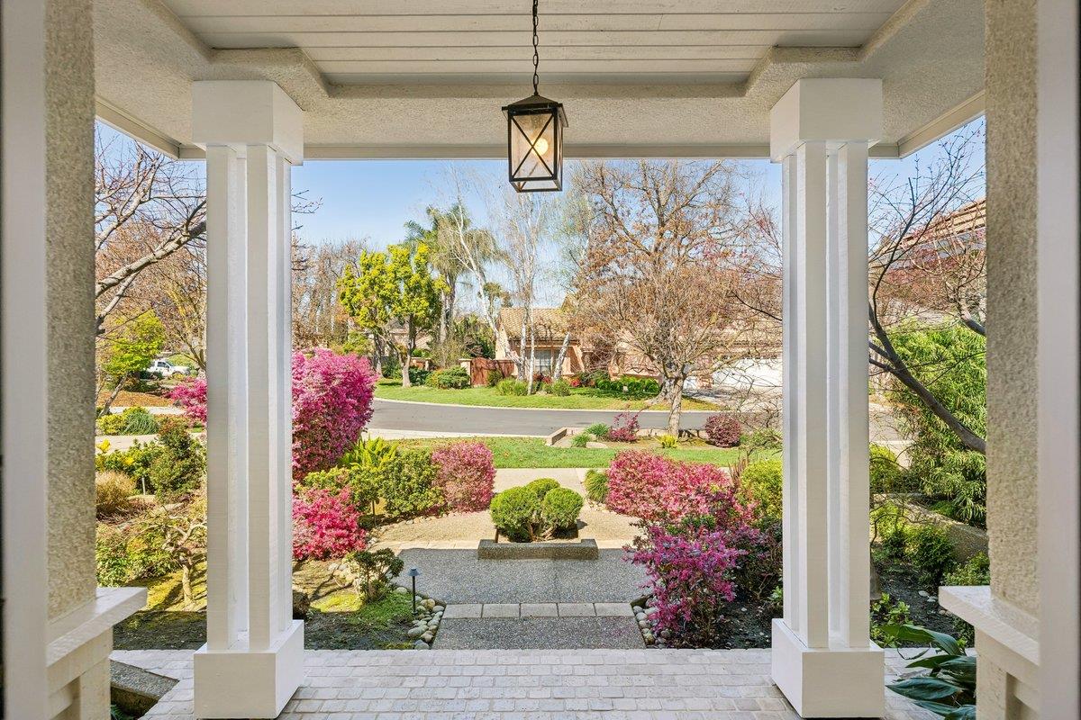 3756 Gleneagles Drive