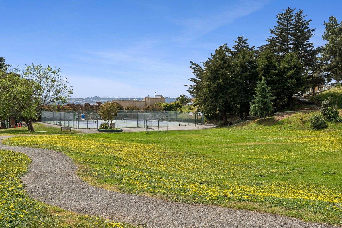 119 East Moltke Street