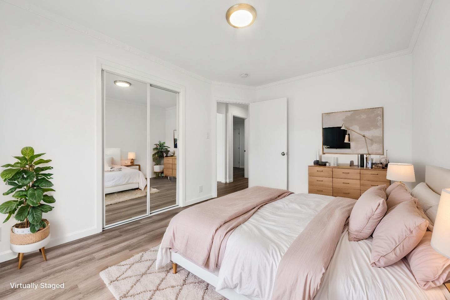 119 East Moltke Street