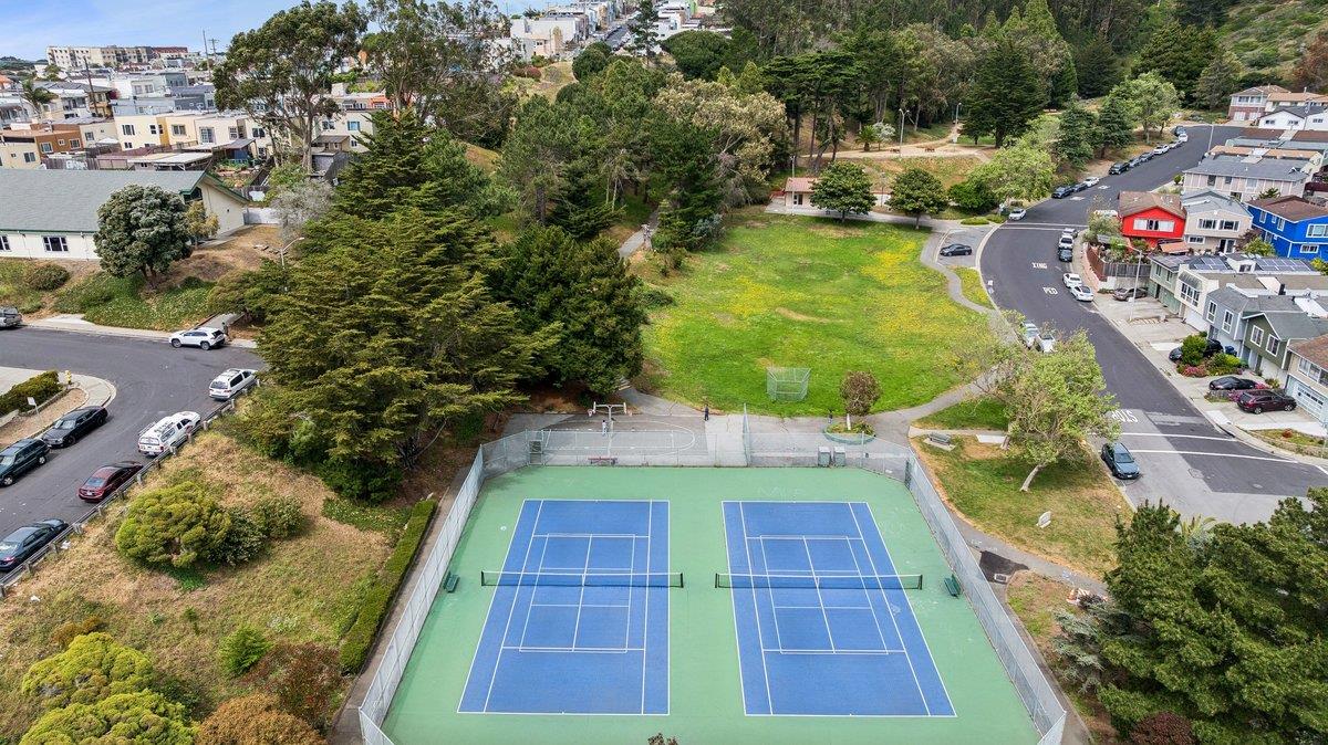 119 East Moltke Street