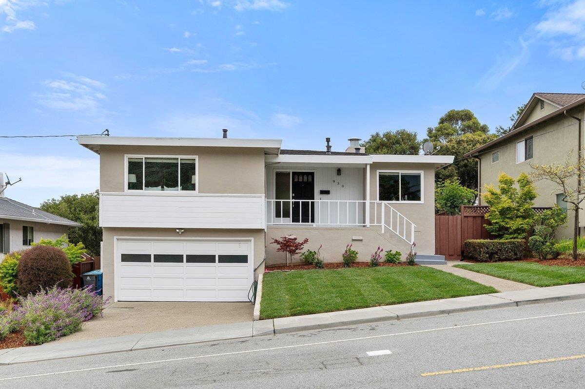 930 Glenview Drive
