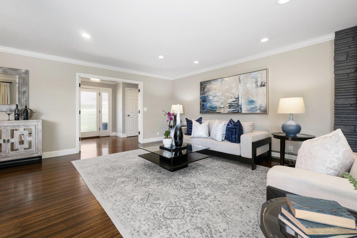 3011 Greenoak Court