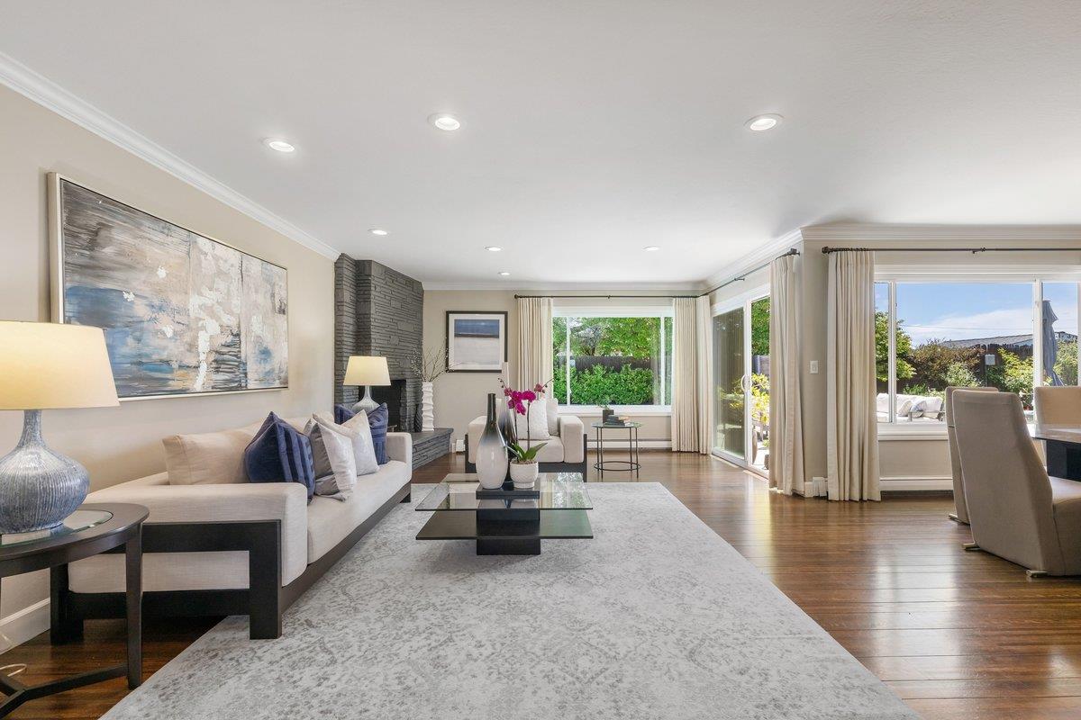 3011 Greenoak Court