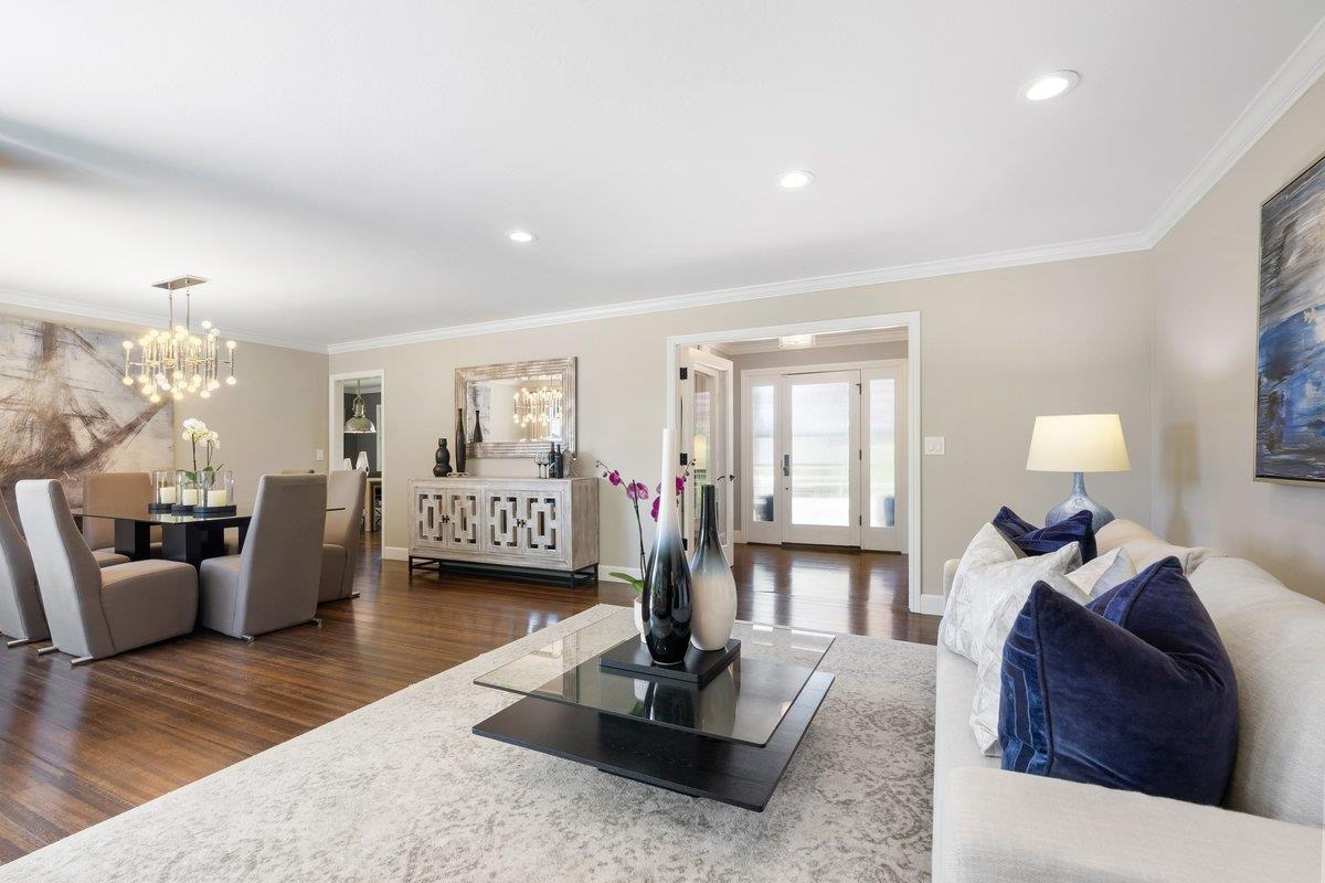 3011 Greenoak Court