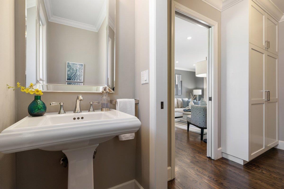 3011 Greenoak Court