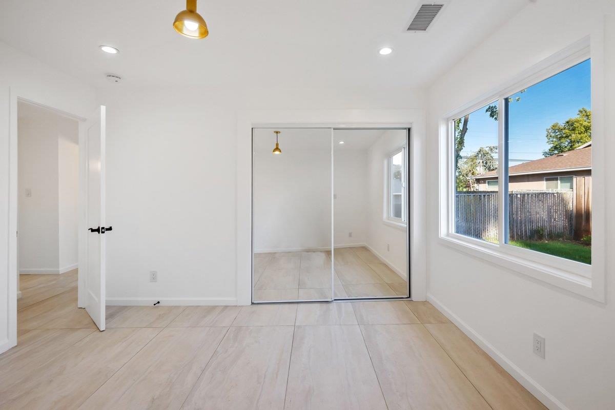 113 Donaldson Way