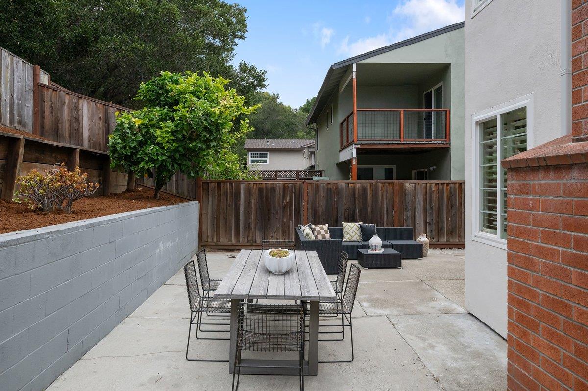 449 Cunningham WAY