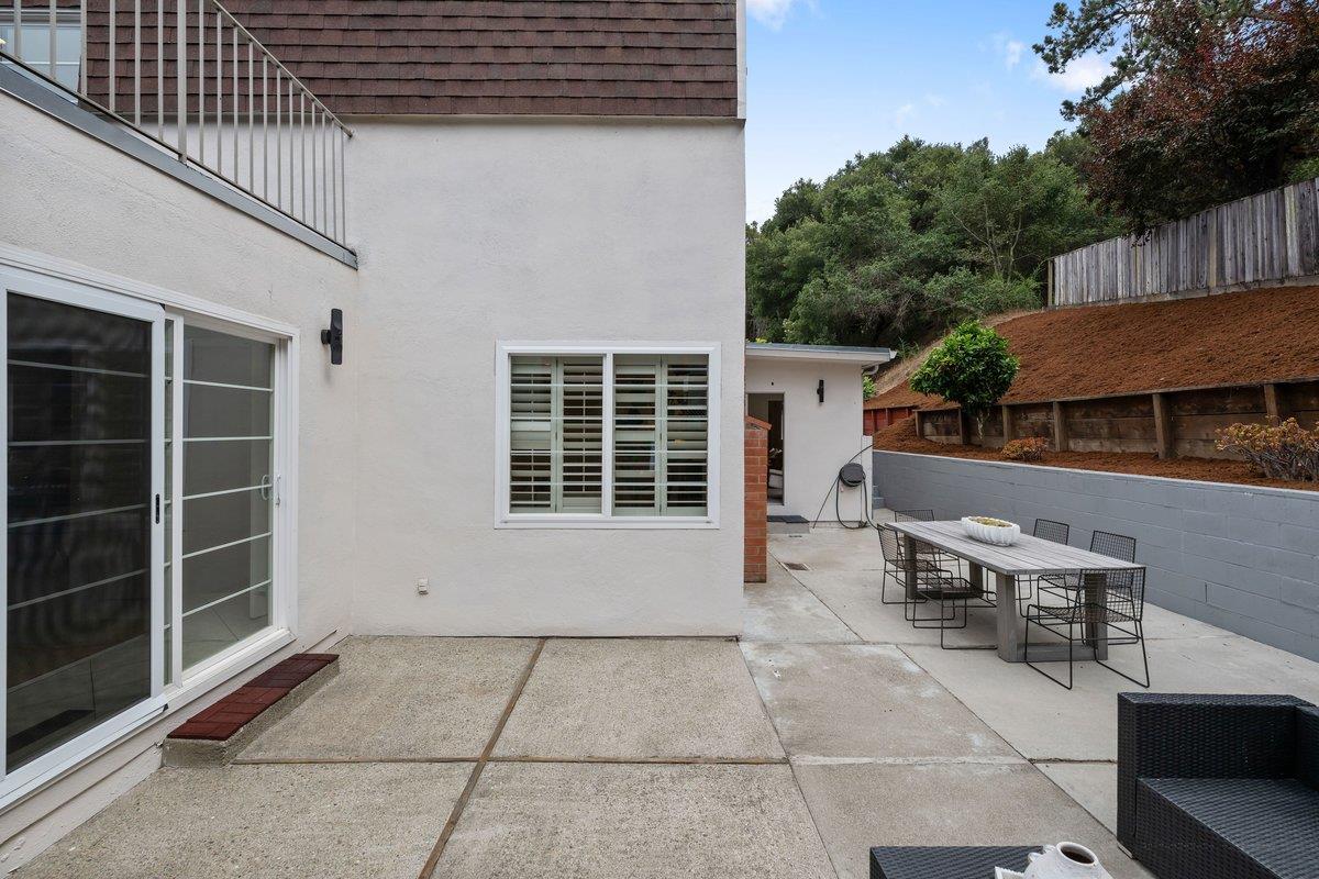 449 Cunningham WAY