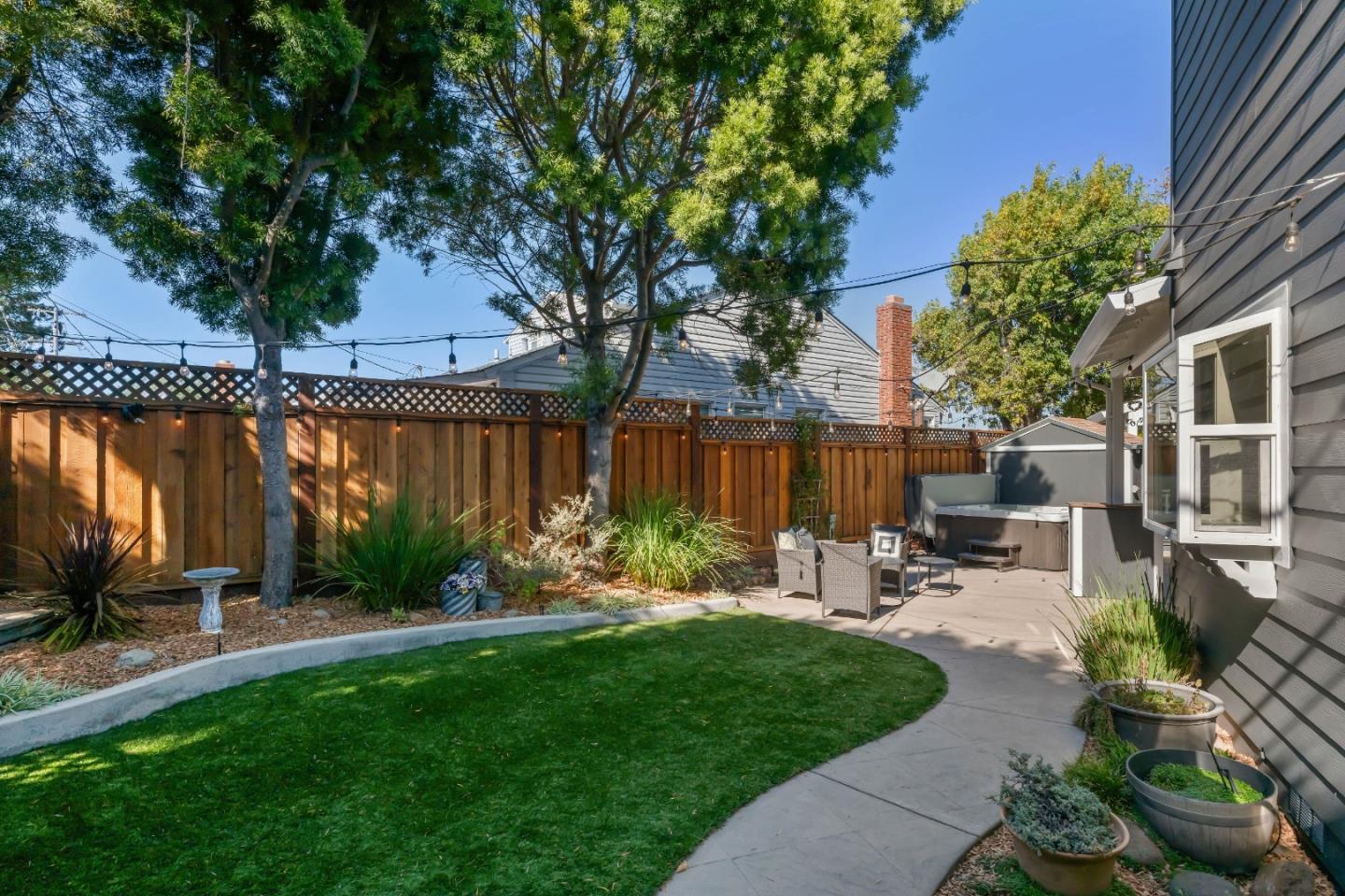 1504 Park AVE