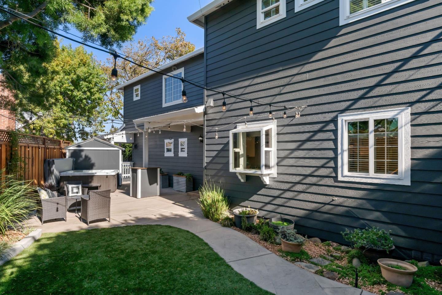 1504 Park AVE