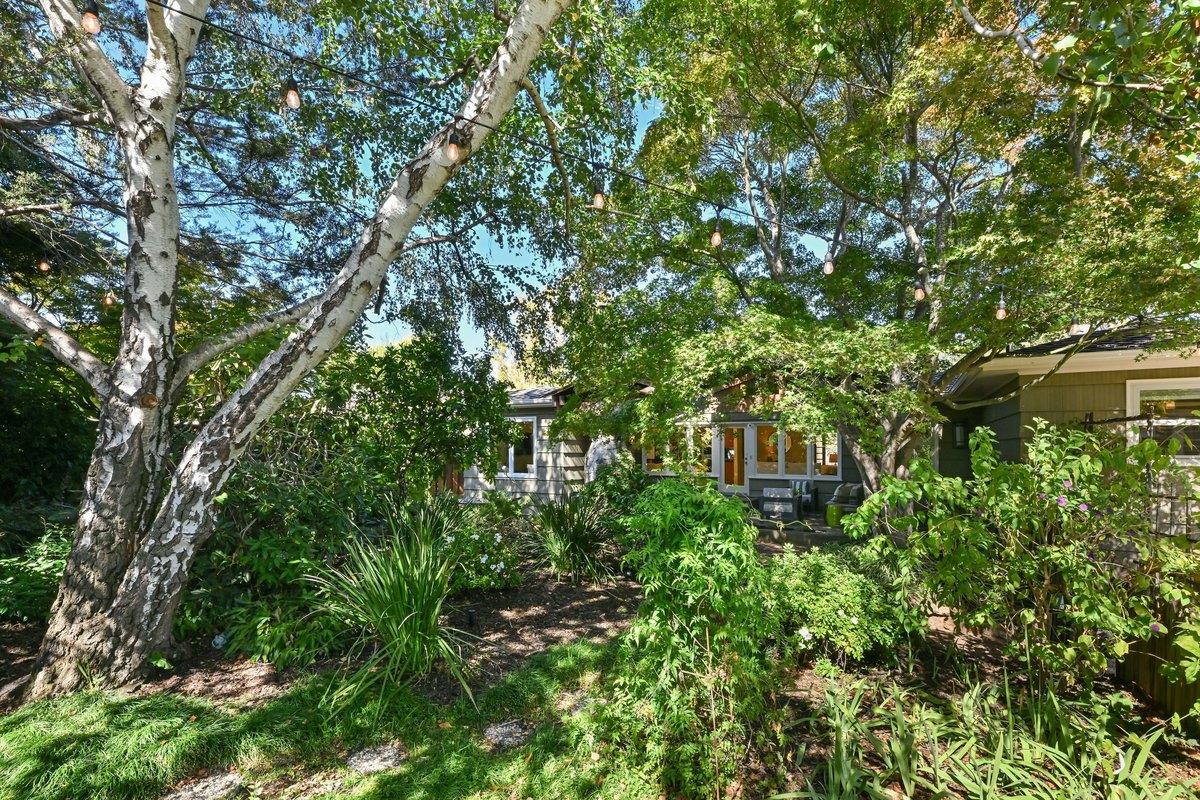 151 Louise LN