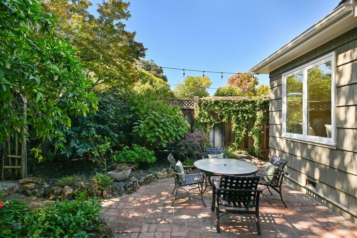 151 Louise LN