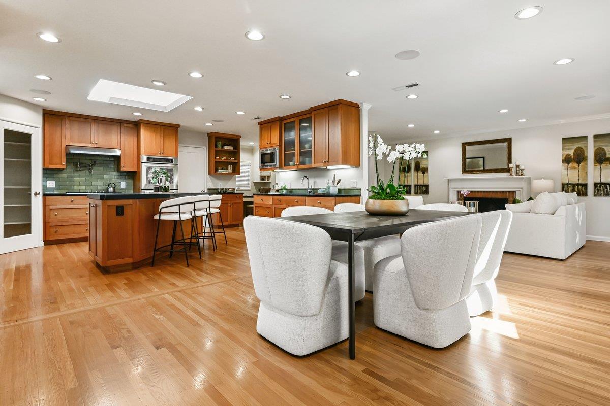151 Louise LN