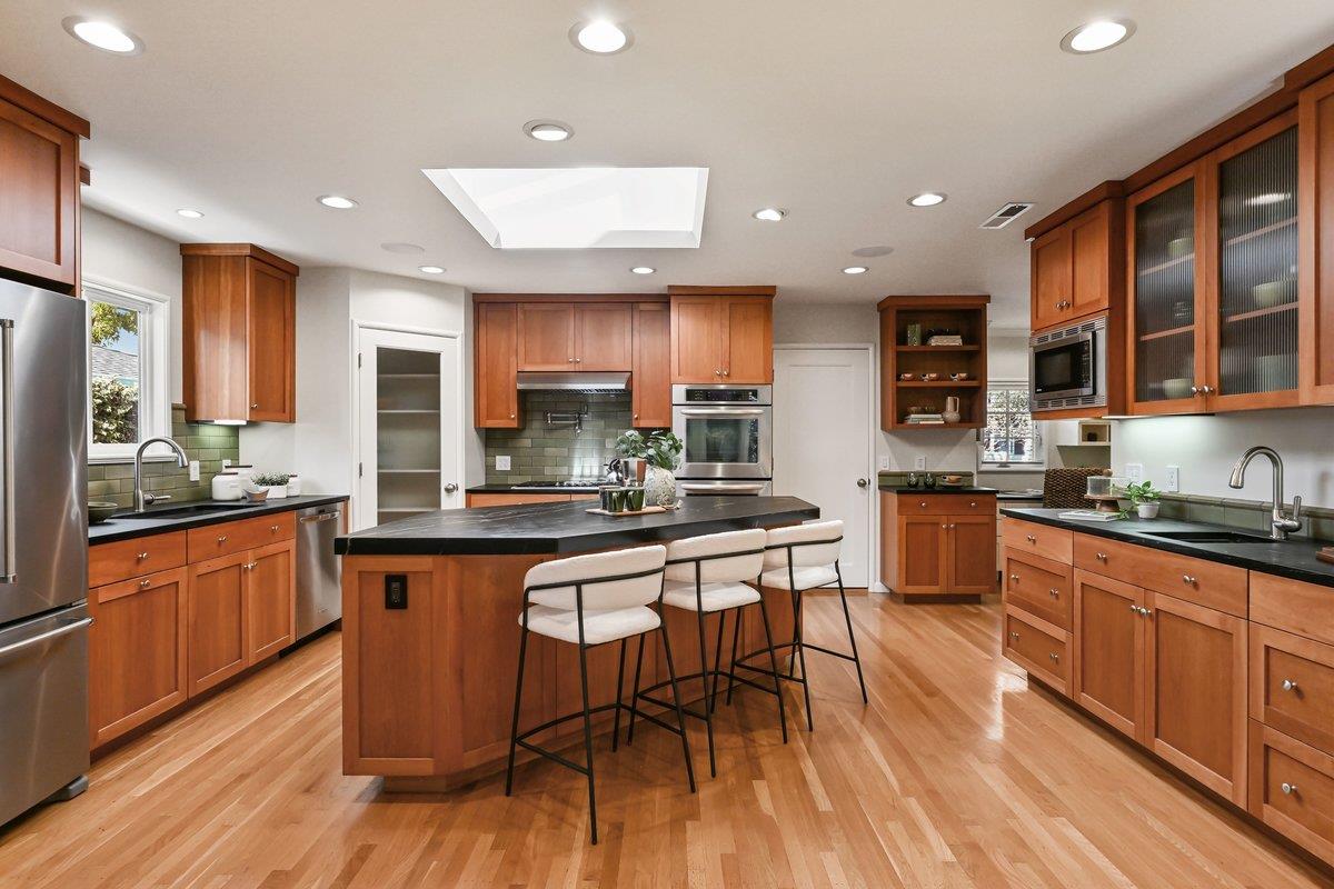 151 Louise LN