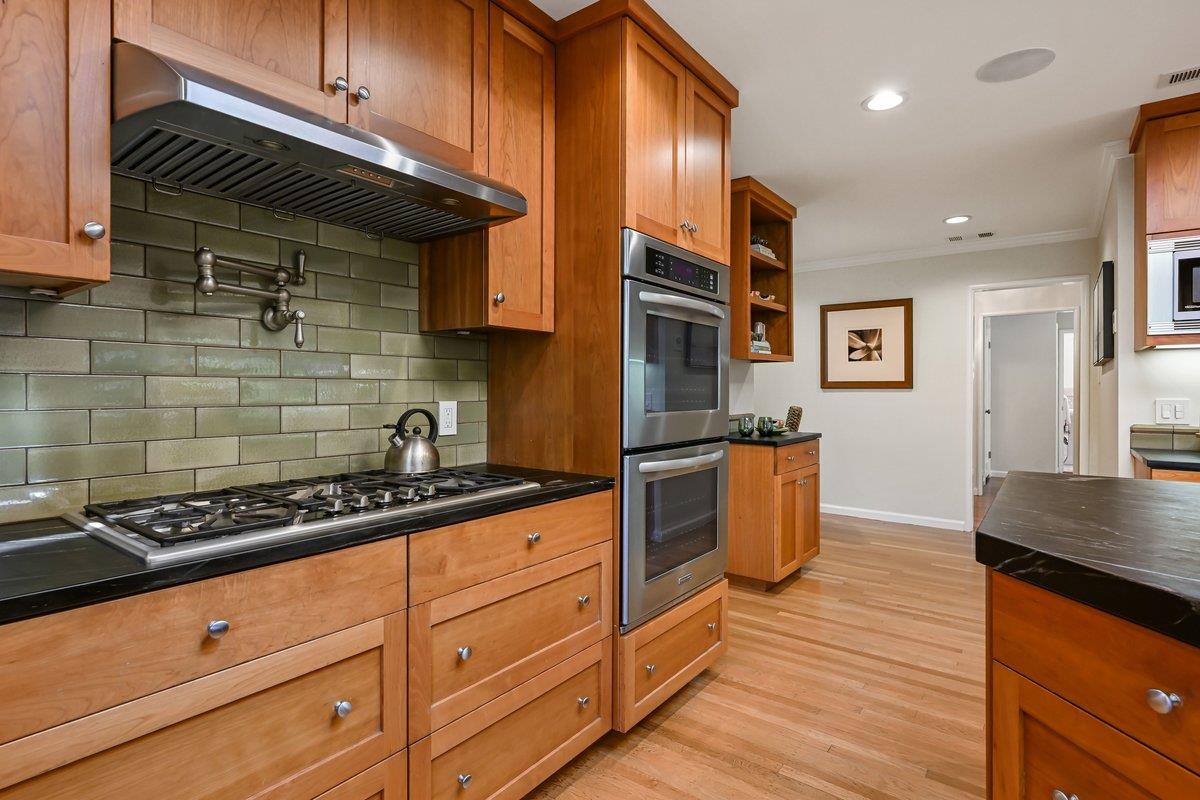 151 Louise LN