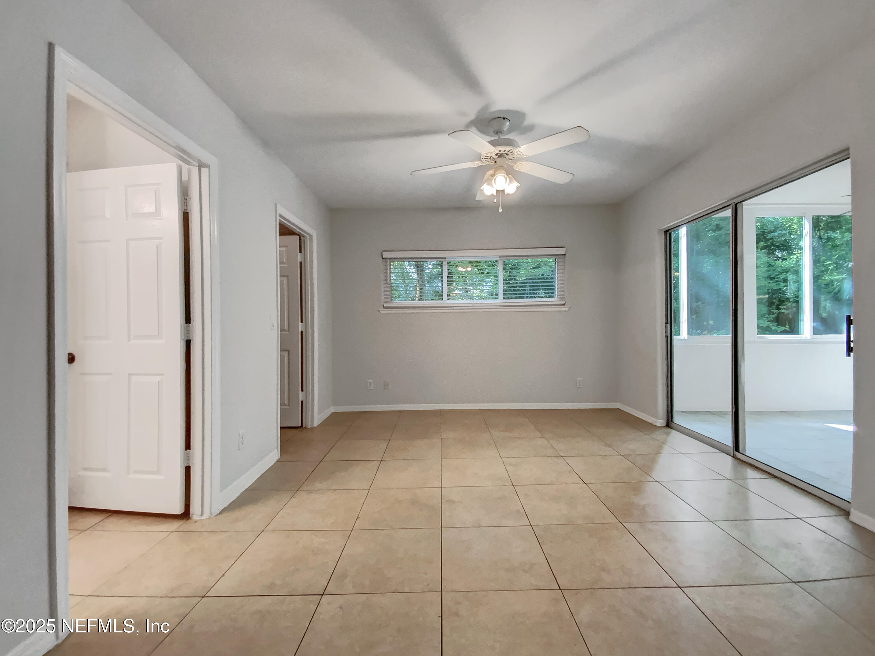 1800 THE GREENS Way 511