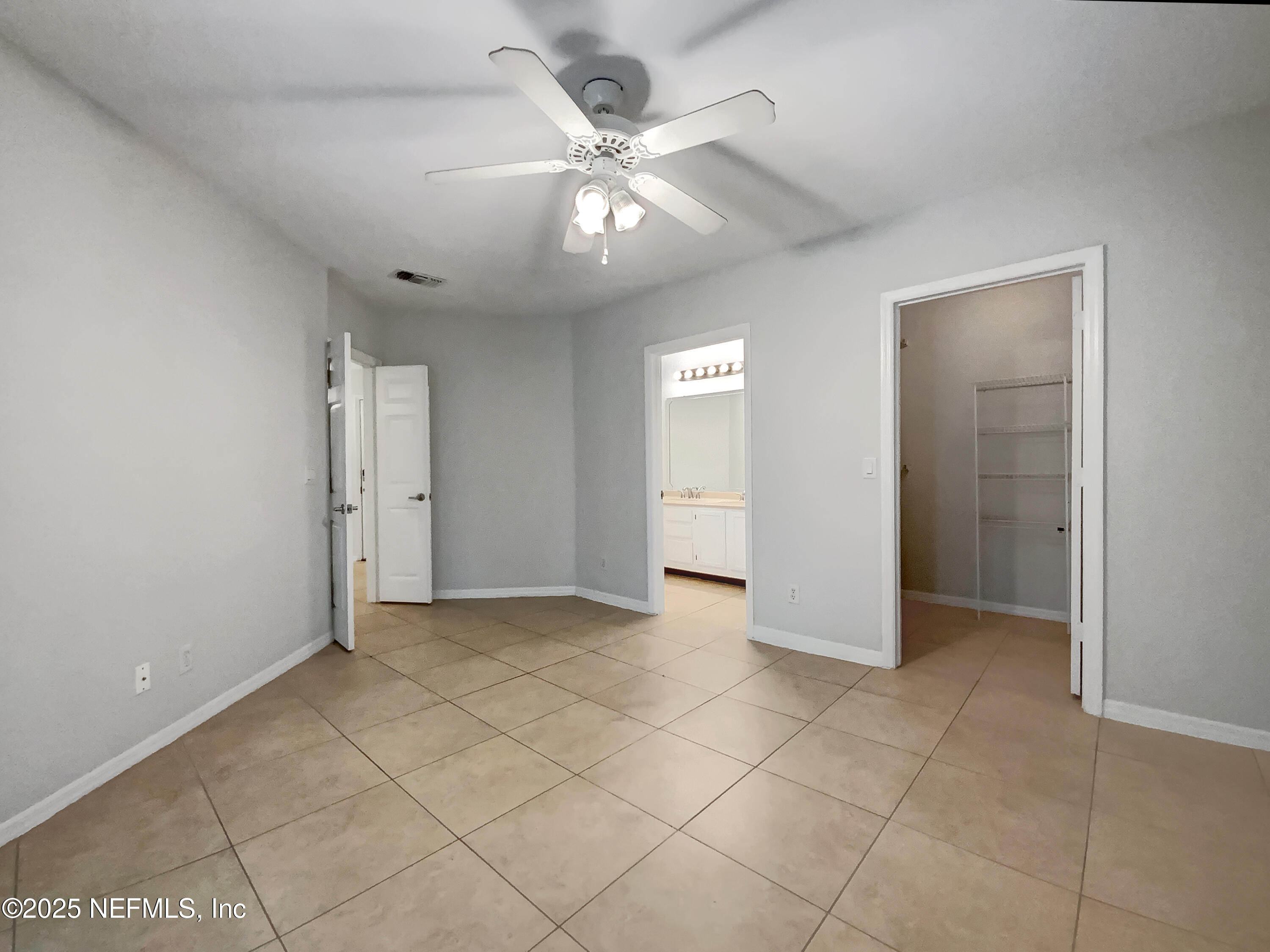 1800 THE GREENS Way 511