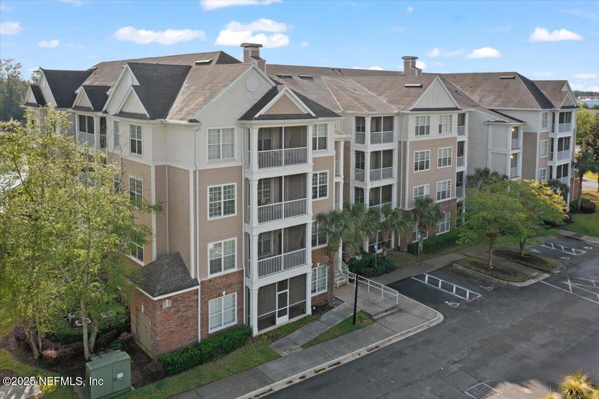 11251 CAMPFIELD Drive, 1203