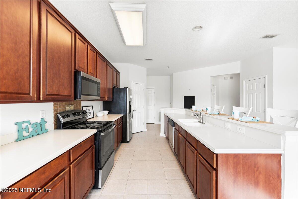 11251 CAMPFIELD Drive, 1203