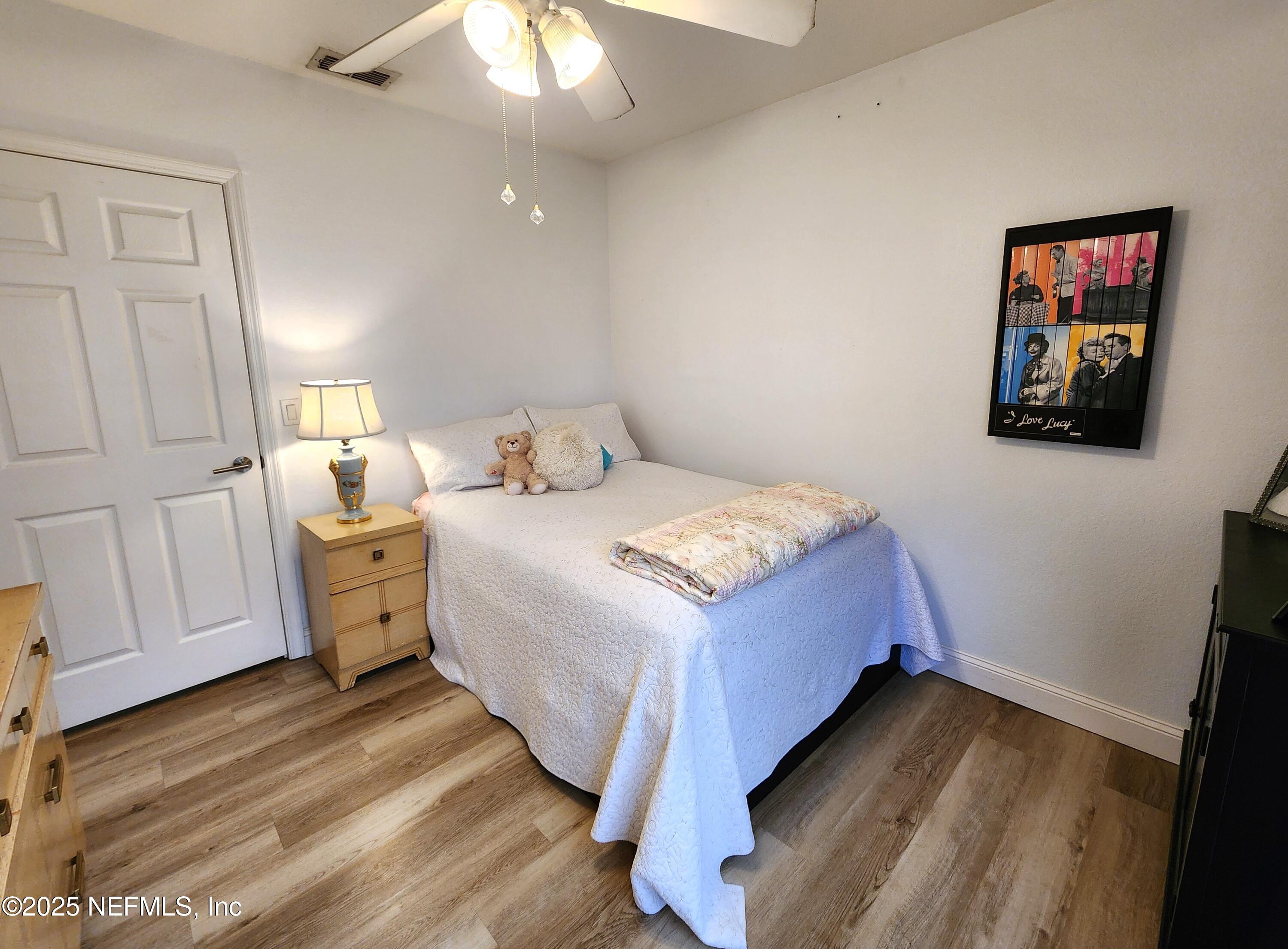 1800 THE GREENS Way 1004