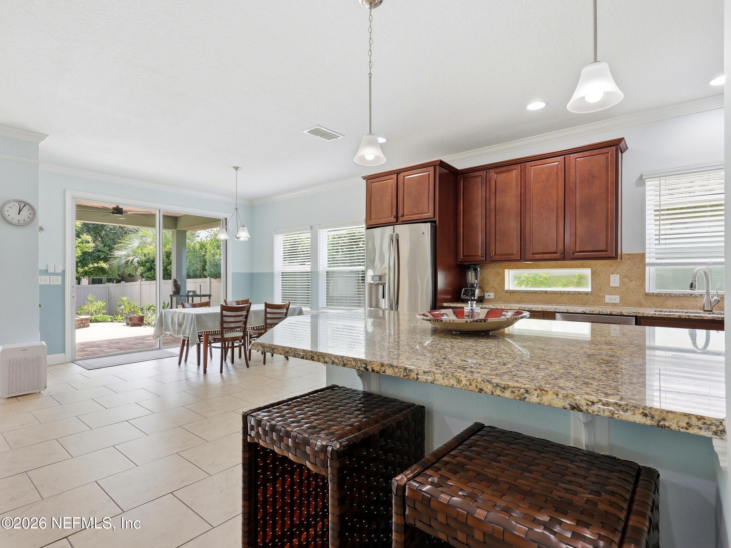 3619 CROSSVIEW Drive