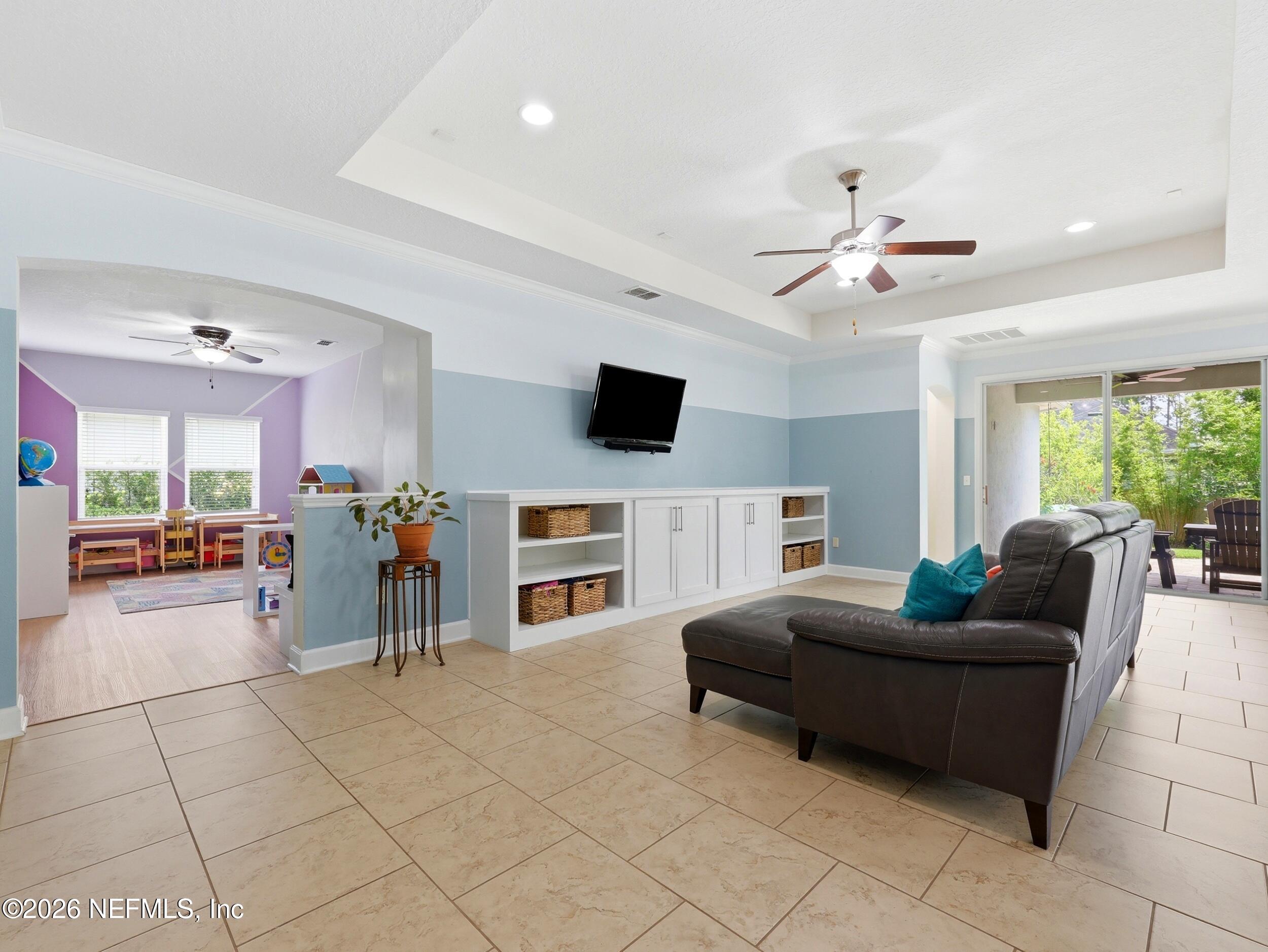 3619 CROSSVIEW Drive