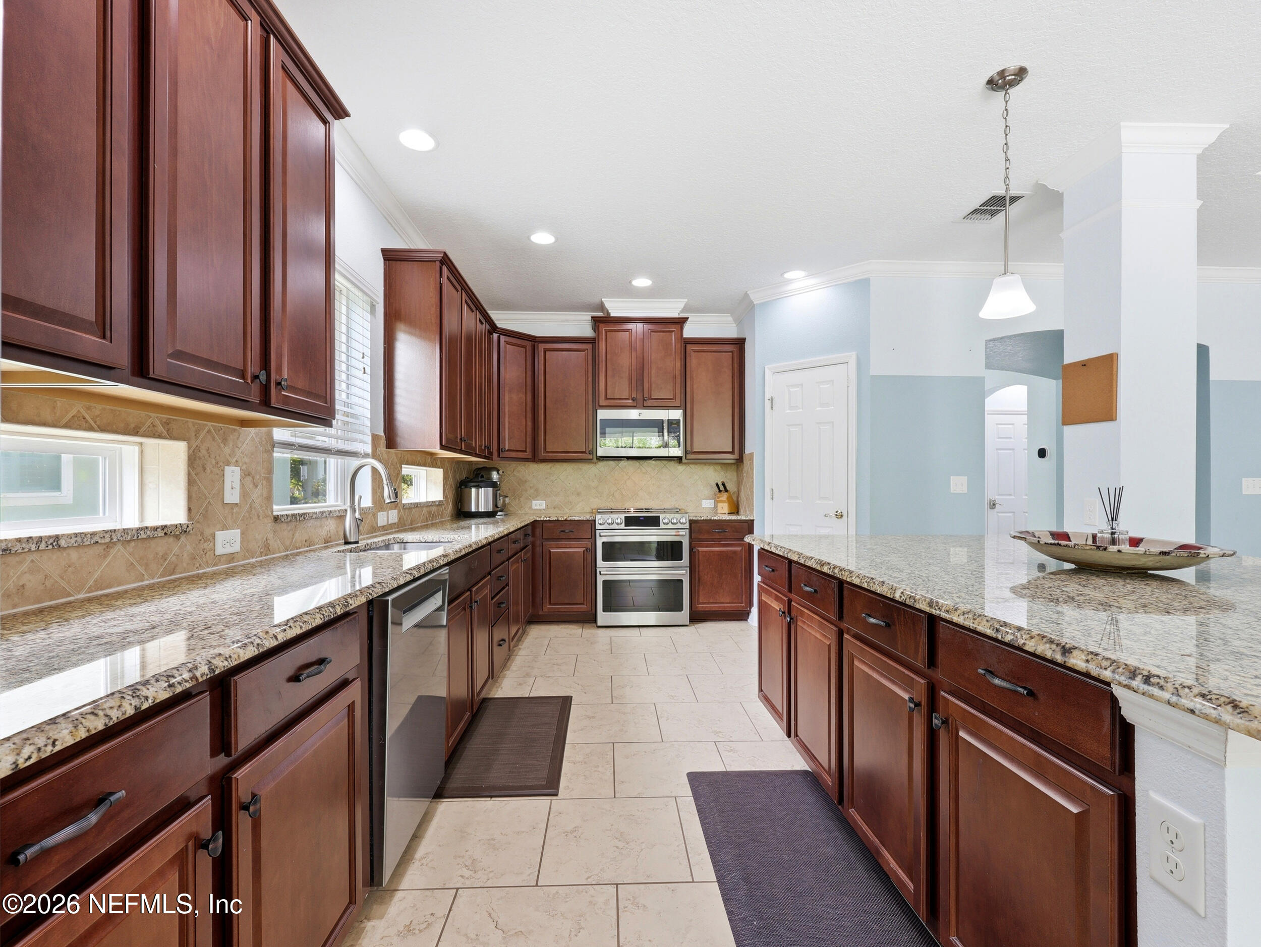3619 CROSSVIEW Drive